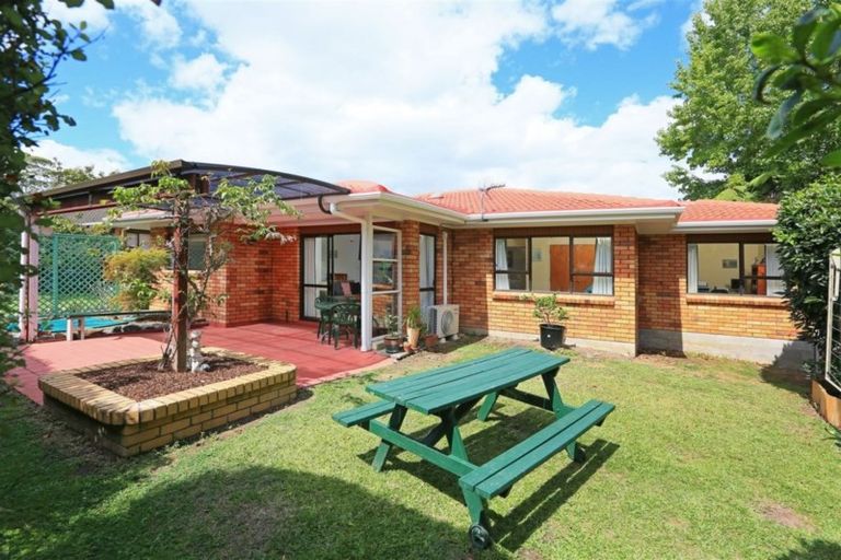 Photo of property in 104 Rathgar Road, Henderson, Auckland, 0610