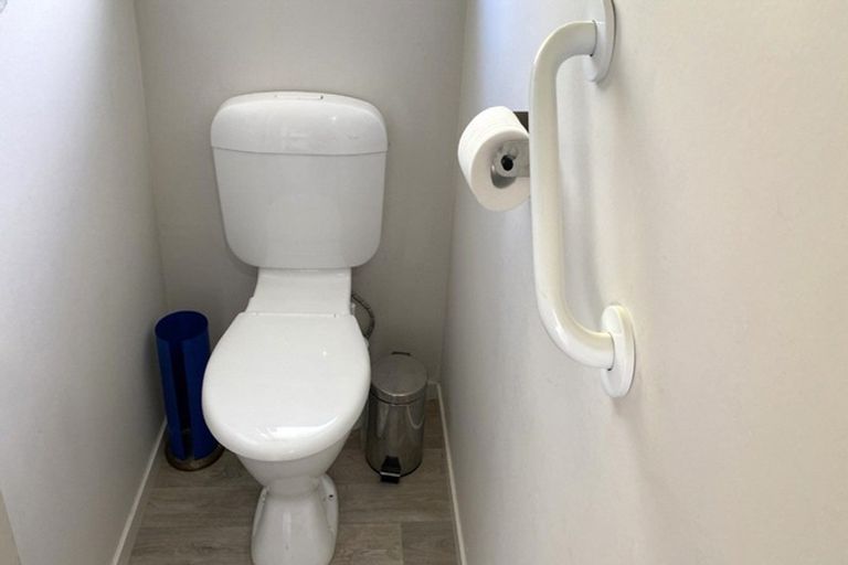 Photo of property in 105 Moa Street, Whangamata, 3620