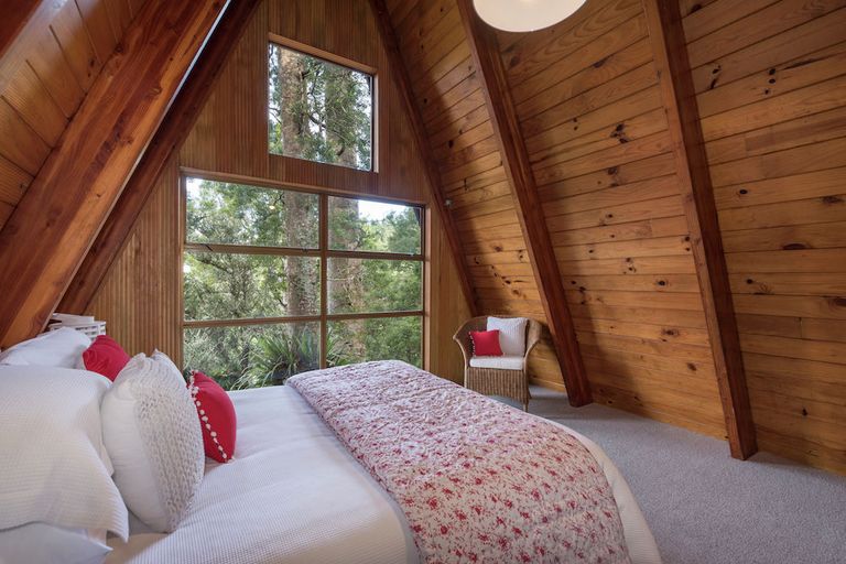 Photo of property in 336 Huia Road, Titirangi, Auckland, 0604