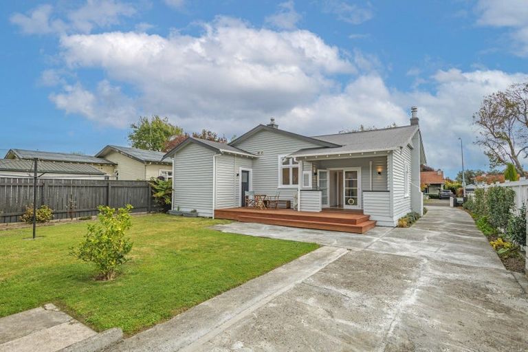 Photo of property in 9 Milverton Avenue, Hokowhitu, Palmerston North, 4410