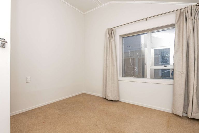 Photo of property in 67 Grey Street, Woodville, 4920