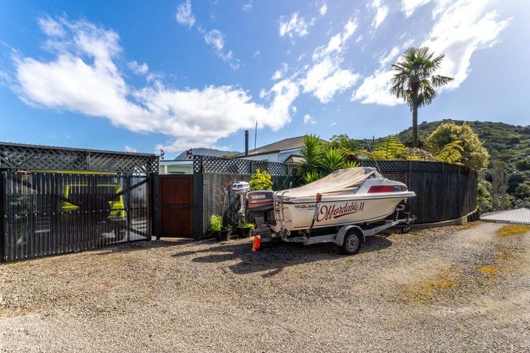 Photo of property in 25a Hampden Street, Picton, 7220