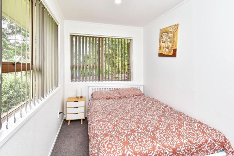 Photo of property in 2/14 Bendale Place, Papatoetoe, Auckland, 2025