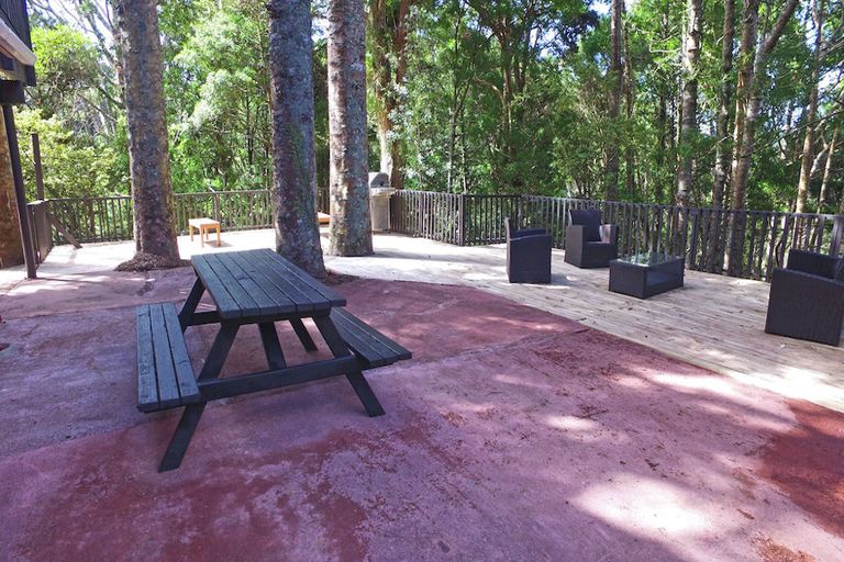 Photo of property in 336 Huia Road, Titirangi, Auckland, 0604