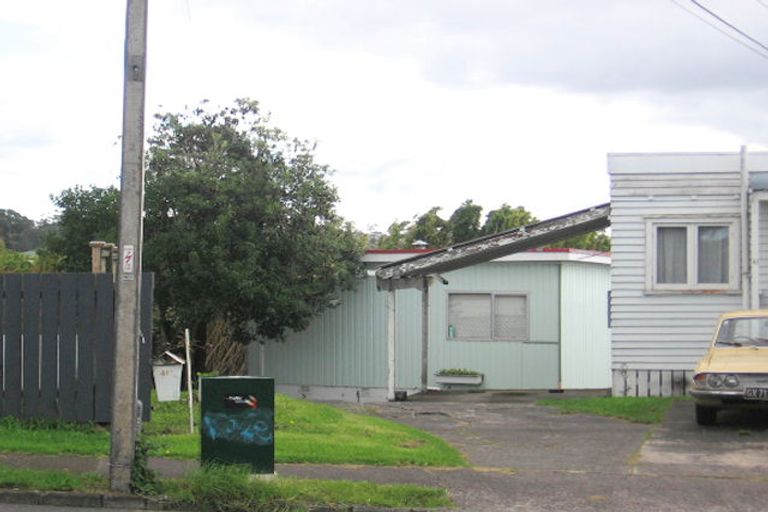 Photo of property in 41 West Coast Road, Glen Eden, Auckland, 0602