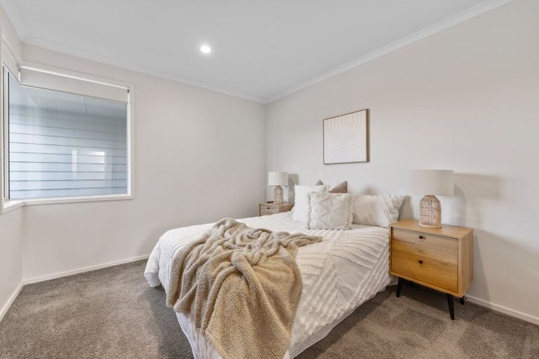 Photo of property in 19 Keene Drive, Bell Block, New Plymouth, 4312