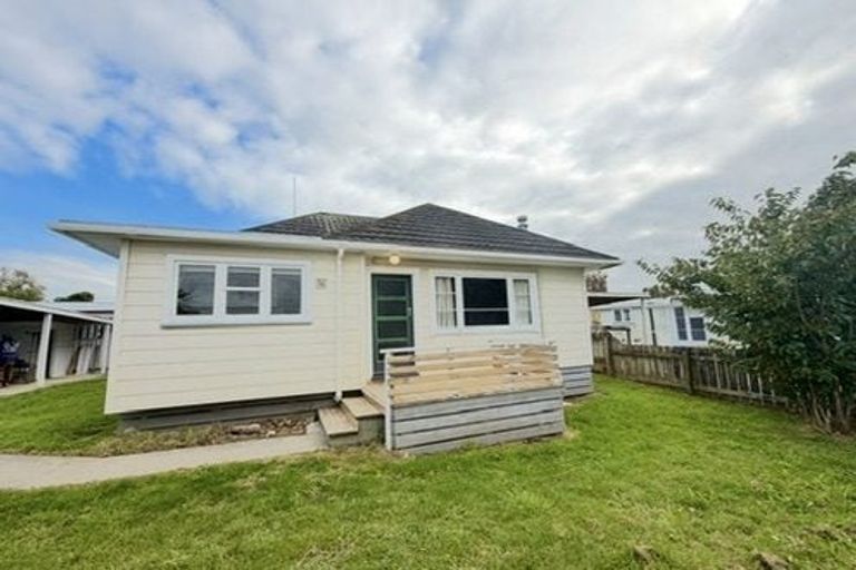 Photo of property in 3 Daniell Street, Bulls, 4818
