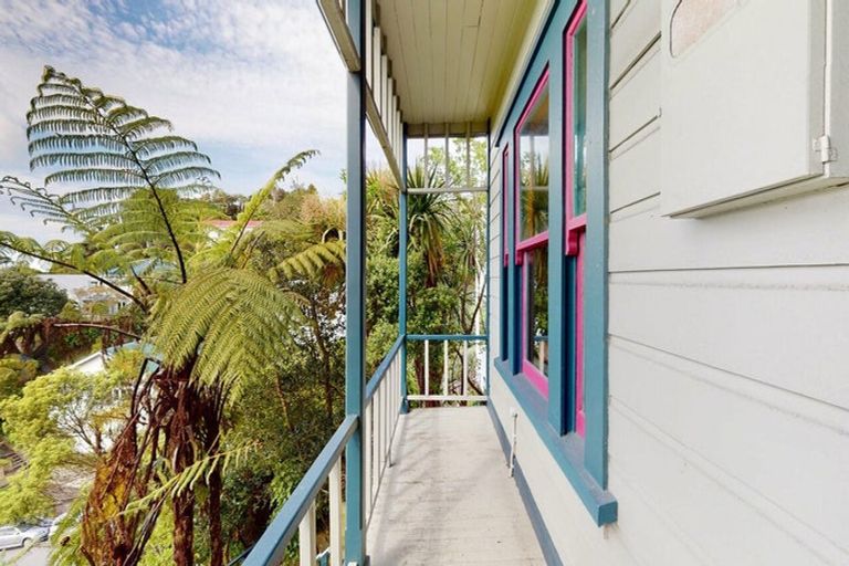 Photo of property in 87 Todman Street, Brooklyn, Wellington, 6021