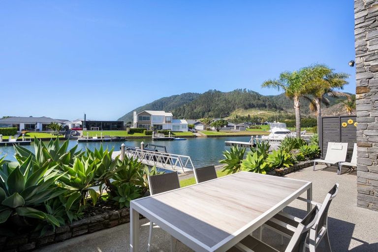 Photo of property in 162a Waterways Parade, Pauanui, Hikuai, 3579