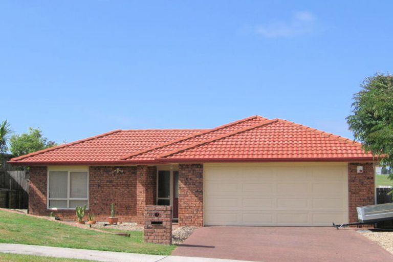 Photo of property in 11 Bundoran Way, Pinehill, Auckland, 0632