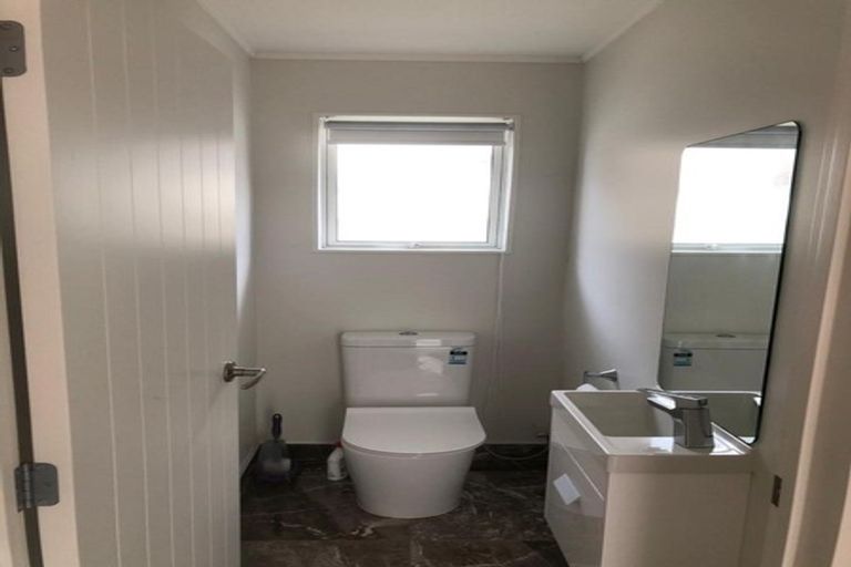 Photo of property in 13 Takahe Avenue, Takanini, 2112