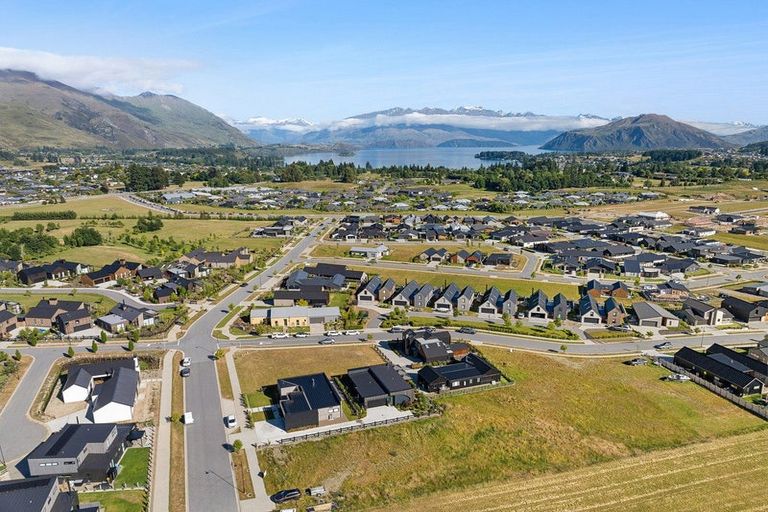 Photo of property in 21a Deans Drive, Wanaka, 9305