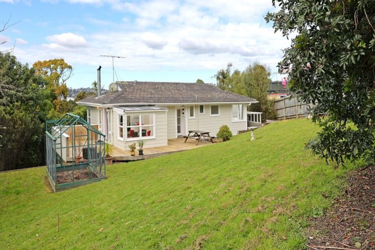 Photo of property in 39 Fitzwater Place, Henderson, Auckland, 0612