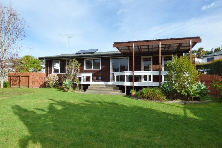 Photo of property in 43 Charlotte Street, Stanmore Bay, Whangaparaoa, 0932