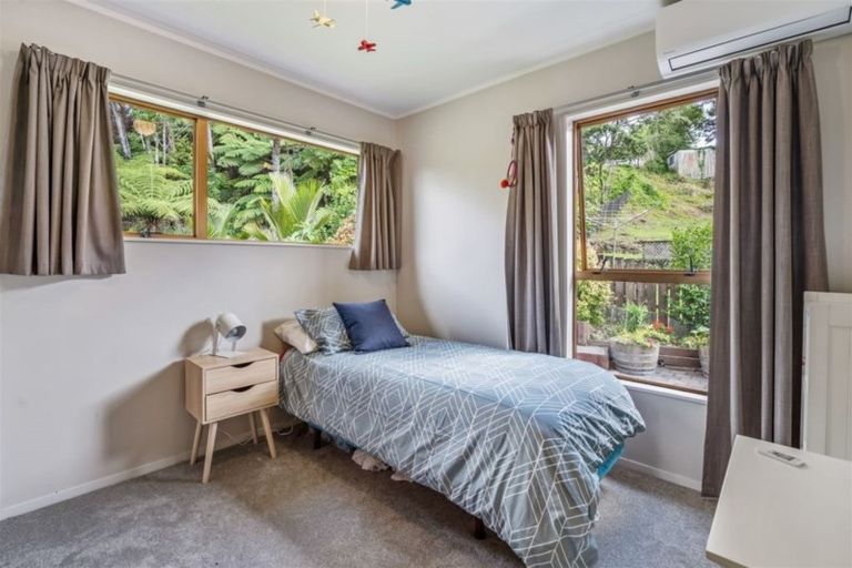 Photo of property in 13 Hiwihau Place, Glenfield, Auckland, 0629