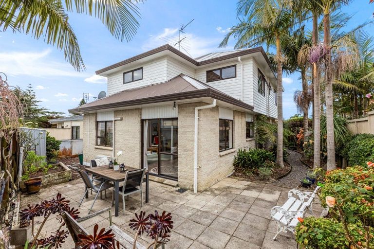 Photo of property in 2/25 Nukumea, Orewa, 0931