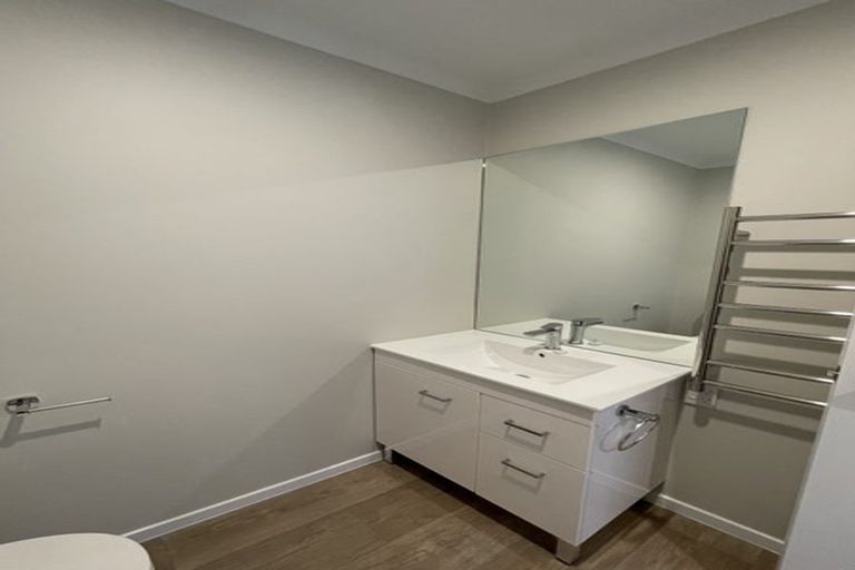 Photo of property in 8/125b Metcalfe Road, Ranui, Auckland, 0612