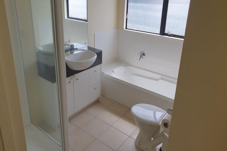 Photo of property in 83 Espalier Drive, Henderson, Auckland, 0612