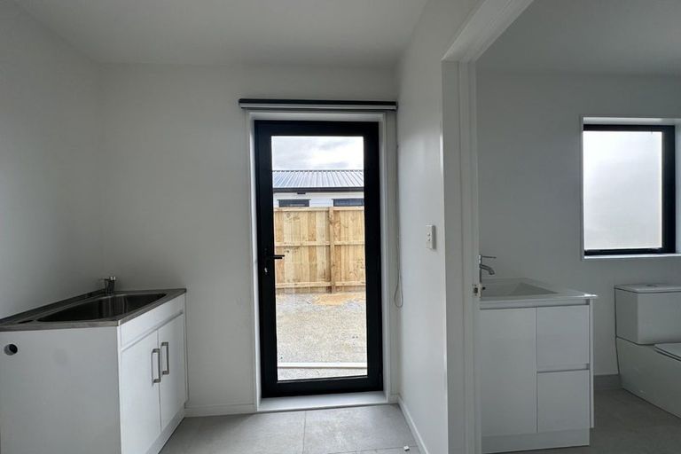 Photo of property in 131b Finlayson Avenue, Clendon Park, Auckland, 2103