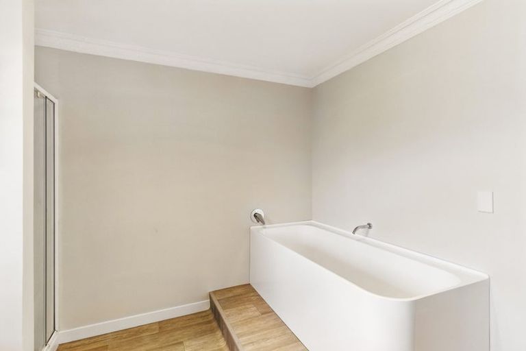 Photo of property in 5 Karaka Street, Otaki Beach, Otaki, 5512