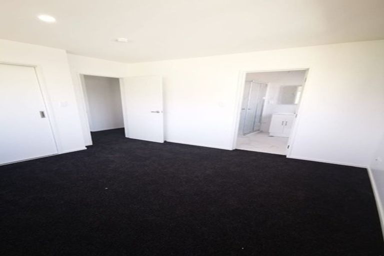 Photo of property in 124b Rosier Road, Glen Eden, Auckland, 0602