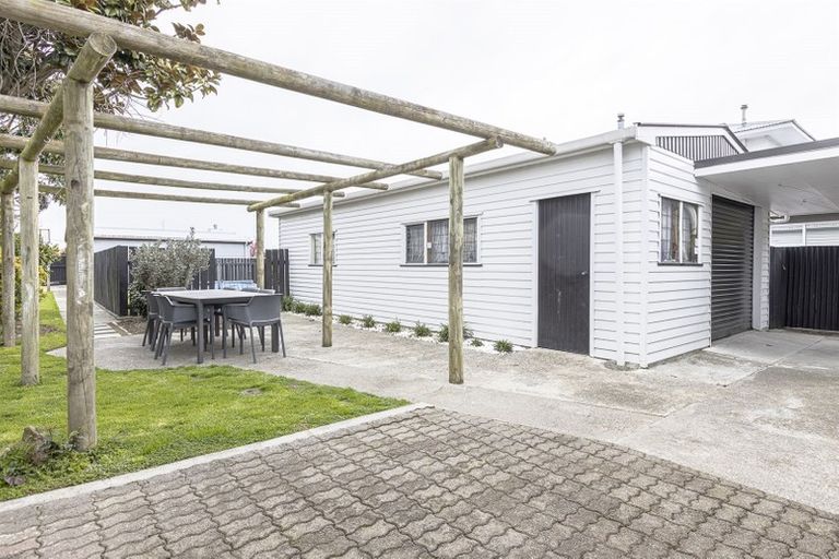 Photo of property in 137 Monrad Street, Highbury, Palmerston North, 4412