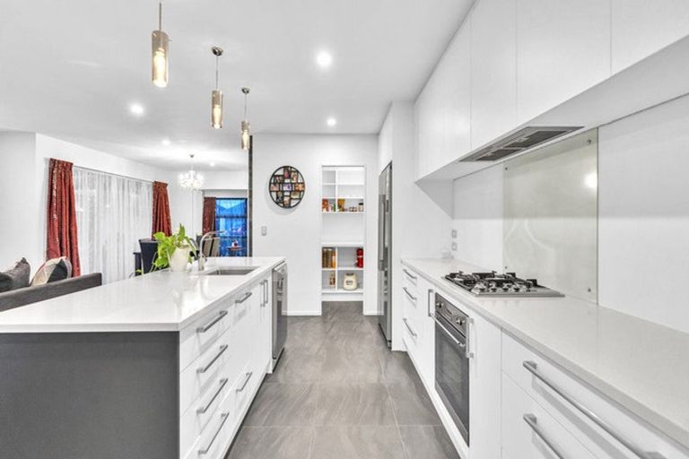 Photo of property in 10 Bofors Close, Wigram, Christchurch, 8042