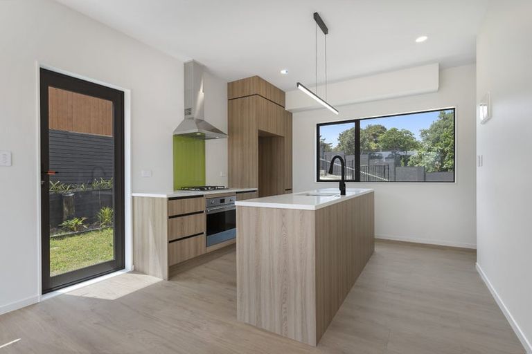 Photo of property in 82b Kittiwake Drive, Schnapper Rock, Auckland, 0632