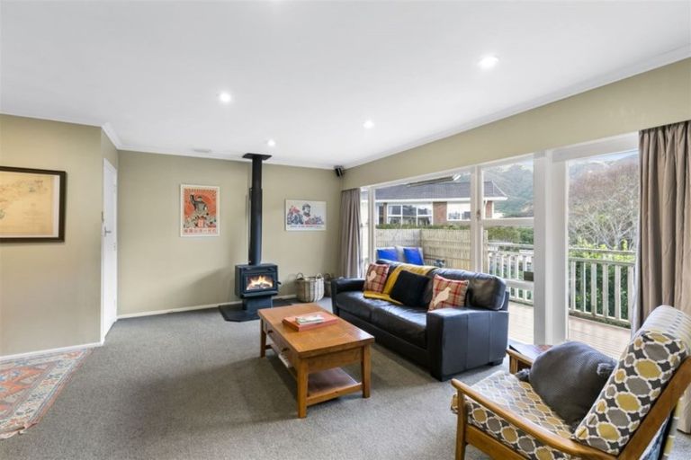 Photo of property in 50 Spencer Street, Crofton Downs, Wellington, 6035