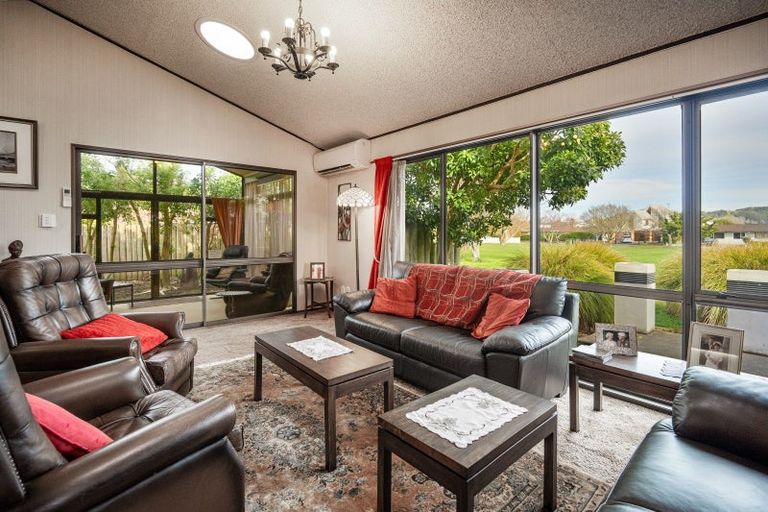 Photo of property in 17 Donegal Crescent, Tamatea, Napier, 4112