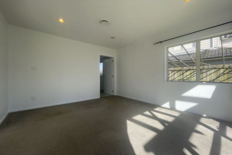 Photo of property in 7 Merlot Way, Te Atatu South, Auckland, 0610