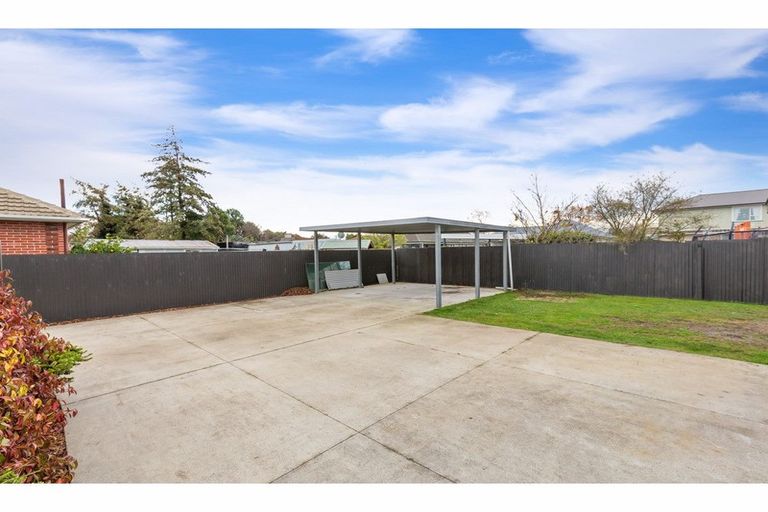 Photo of property in 21 Bourne Crescent, Papanui, Christchurch, 8053