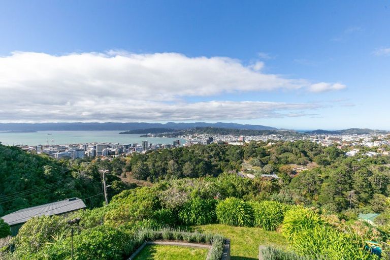 Photo of property in 65 Orangi Kaupapa Road, Northland, Wellington, 6012