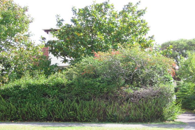 Photo of property in 39 Titirangi Road, New Lynn, Auckland, 0600