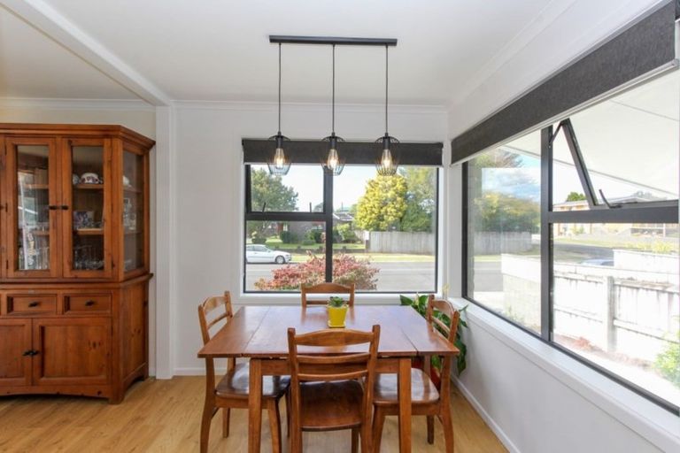 Photo of property in 16 Rewa Street, Inglewood, 4330