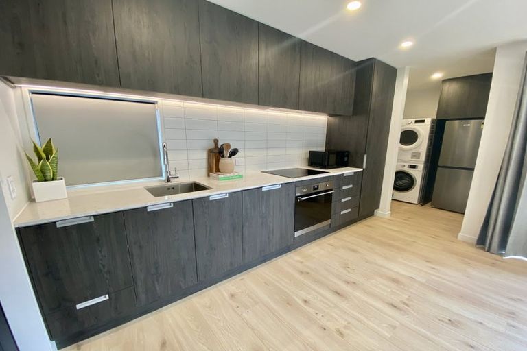 Photo of property in 2/51 Maxwell Street, Riccarton, Christchurch, 8041