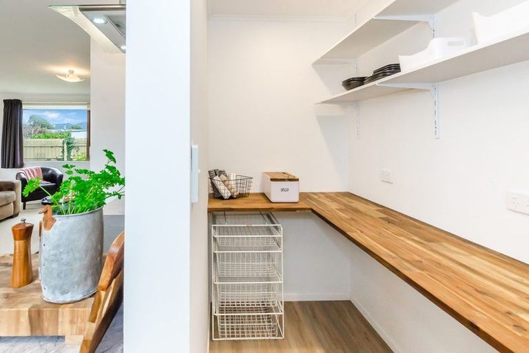 Photo of property in 62b Mazengarb Road, Paraparaumu Beach, Paraparaumu, 5032