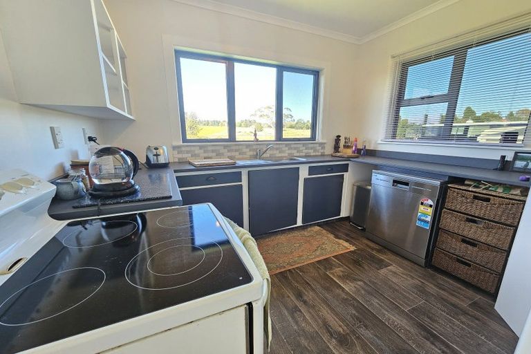 Photo of property in 56 Herbert Street, Eketahuna, 4900