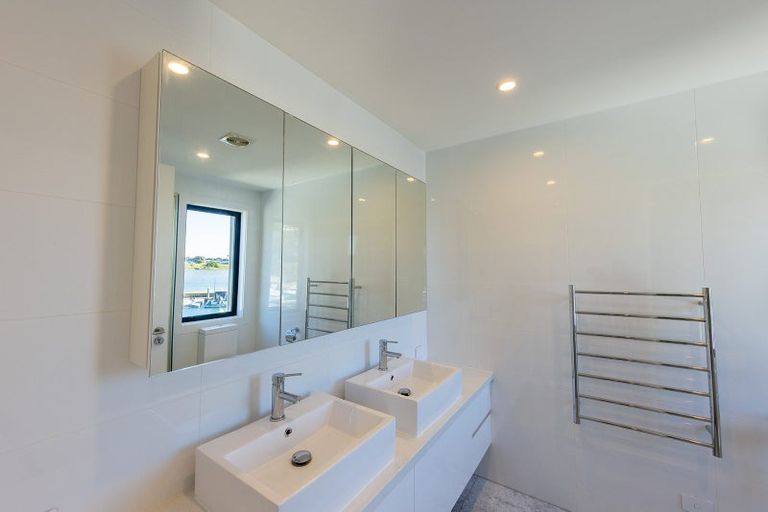 Photo of property in 11/6u The Marina, Tairua, 3508