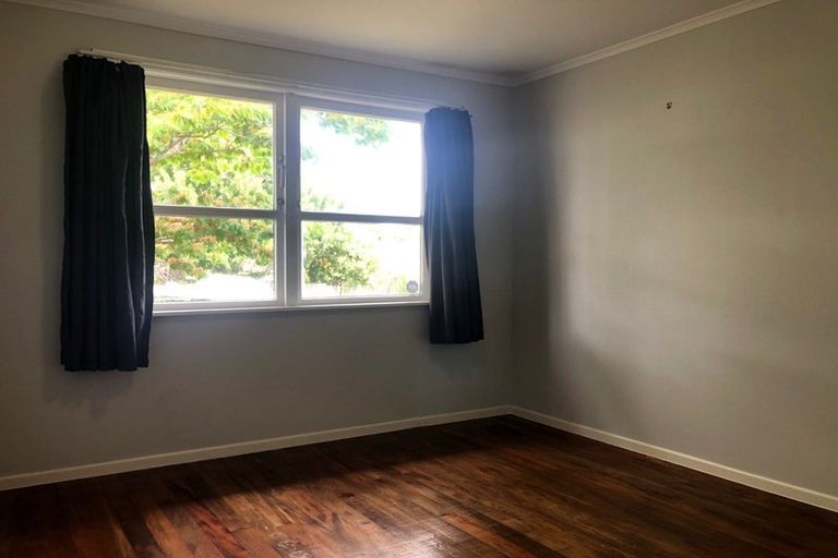 Photo of property in 23 Verbena Road, Birkdale, Auckland, 0626