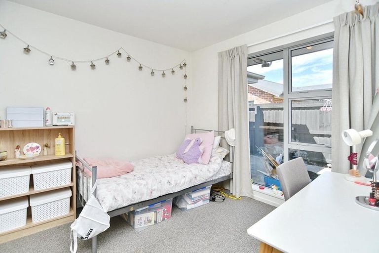 Photo of property in 56 Koura Drive, Rangiora, 7400