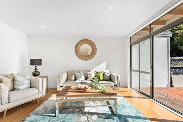 Photo of property in 16/61a Birkdale Road, Birkdale, Auckland, 0626