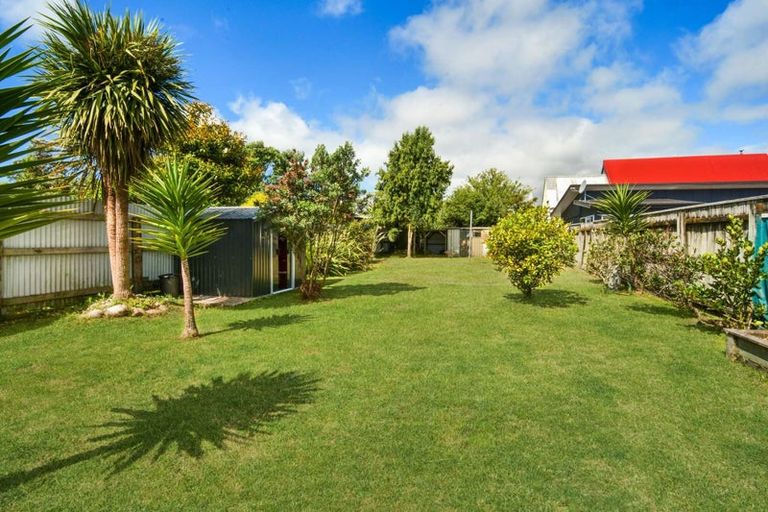 Photo of property in 61 Russell Street, Westport, 7825