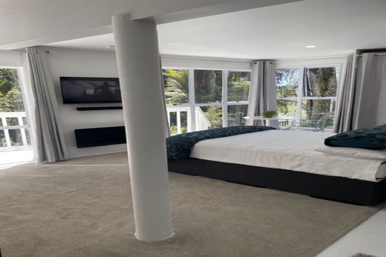 Photo of property in 106 Scenic Drive, Titirangi, Auckland, 0604