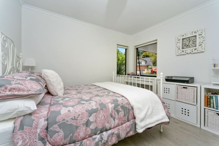 Photo of property in 26 Bushlands Park Drive, Albany, Auckland, 0632