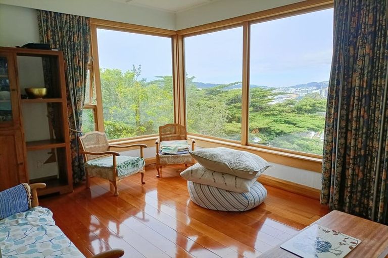 Photo of property in 121 Barnard Street, Wadestown, Wellington, 6012