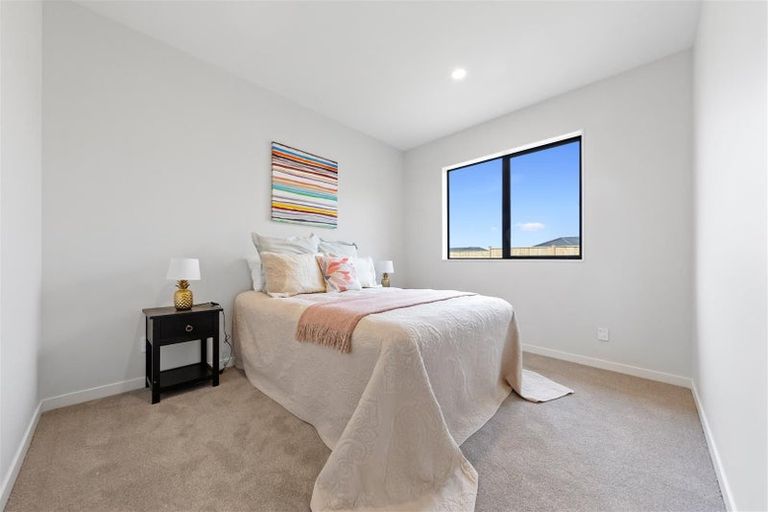 Photo of property in 6 Hoete Way, Tuakau, 2121