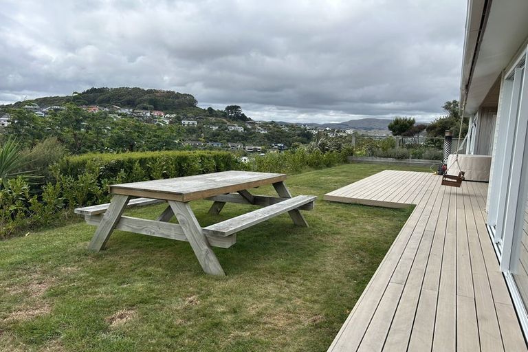 Photo of property in 115 Kahu Road, Paremata, Porirua, 5024