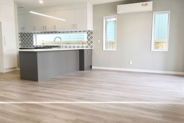 Photo of property in 12 Roa Avenue, Hobsonville, Auckland, 0616