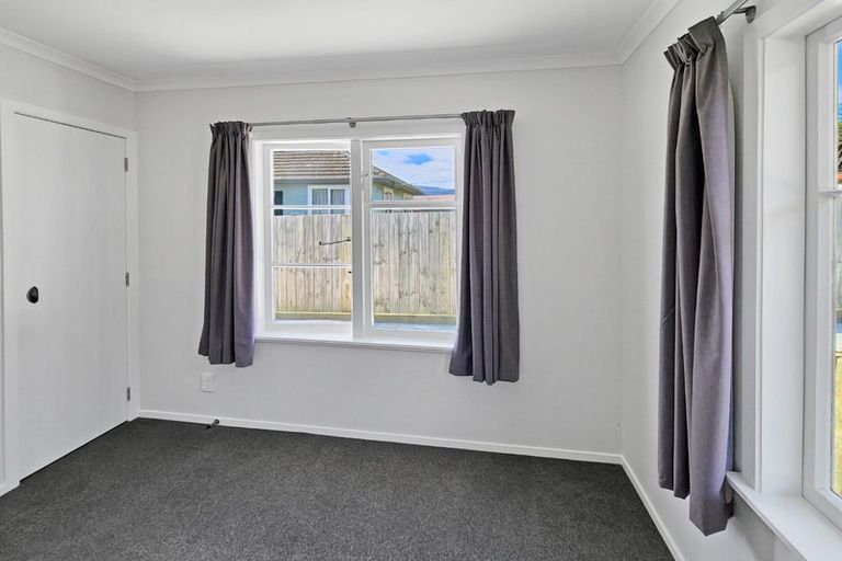 Photo of property in 42b Karaka Street, Wainuiomata, Lower Hutt, 5014